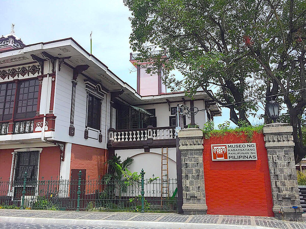 Pamintuan Mansion