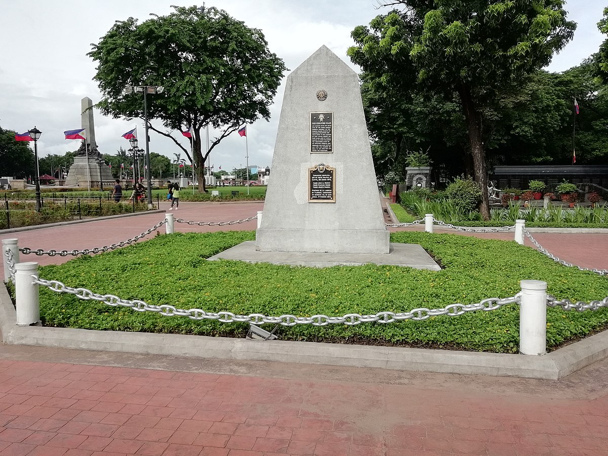 Gomburza Monument