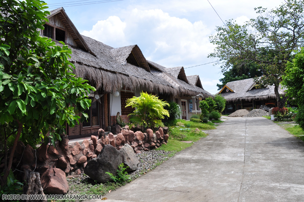 Sidlakang Negros Village